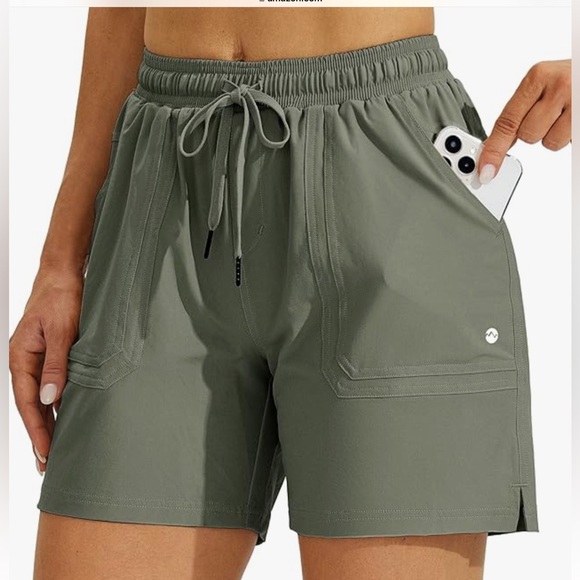 - NWOT 2 pair WILLIT Women’s 5” Hiking, Golf or everyday wear. Size Large … - Picture 2 of 8